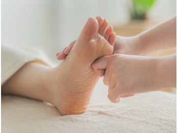 リラクゼーションサロン ティヨール 松坂屋高槻店(RELAXATIONSALON TILLEUL)/中国伝来のツボ反射療法！