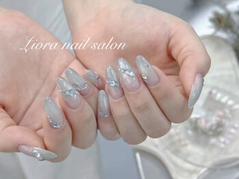 リオラ(Liora)/大人気水色ネイル