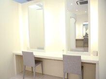 レックス 心斎橋店(Lex)の雰囲気(【メイクルーム完備】ヘアアイロン・基礎化粧品・UV日焼け止め◎)