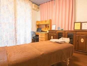 エルエス整体院(LS整体院)の写真/【２２時迄営業】完全個室のプライベート空間で、人の目を気にせず心まで深く癒される時間になりますように