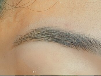 ワントゥー 渋谷店(ONE TO)の写真/セルフケア卒業!垢抜けには眉を整えるのがオススメ♪見違えるほど綺麗な眉毛へ大変身☆眉パーマもご用意◎