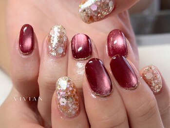 ヴィヴィアン ネイル(Vivian nail)/ホロ マグ シンプルアート