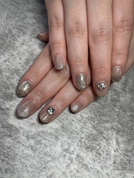 ハウリオネイル(Hau'oli nail)/