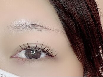 アーシャ(Arsha)の写真/【韓国で話題沸騰中!?グルーを使わないバームパーマ】ちゅるんとした理想のぱっちりお目目に♪