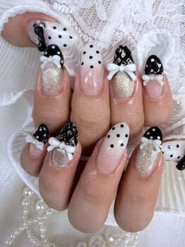 ホワイトネイル(White Nail)の写真/【高技術×ハイセンス】トレンドに合わせたデザインをご用意◎お客様の理想の指先を実現します♪