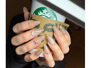 Pearの写真/【長さ出し・スカルプ対応】圧倒的ロングで盛る♪長さ出し10本＋デザインネイル￥5000