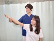匠 三宮駅前整体院の雰囲気（お悩みに合わせ、お身体の状態をしっかり確認していきます◎）