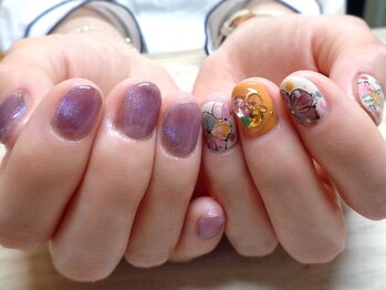 アミュリー ネイル アトリエ(Amury nail atelier)/シアー ちぐはぐ フラワー