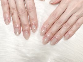 くすみbeige×スタッズ