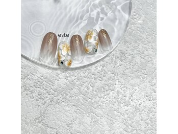 ラミュウ 国立(LA.MIU)/プルメリアネイル