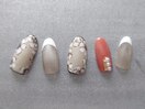 シックなフラワーアートネイル
