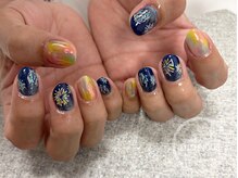 ルミナス(Luminous)/夜空に花火ネイル