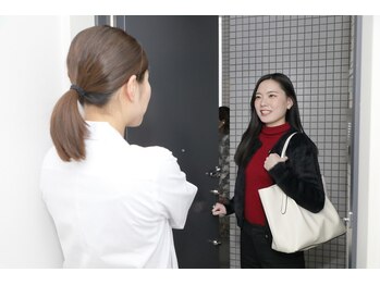 アジーク(AGEQUE)/お出迎え