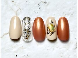 テラコッタシェルネイル