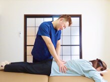 慢性腰痛専門家のもとであなたの症状を一緒に根本改善◎