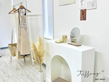 ネイルサロンアンドスクール ティファニー 石岡店の写真