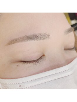 ビューステージ アイブロウサロン 金山/平行眉