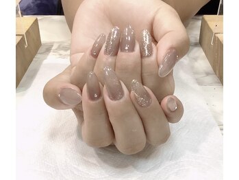 ネイルサロン フィオーレの写真/オフィスでもOKなカラーやデザインですね