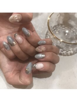 アンバー(Amber)/グレーブルー×ミラーネイル♪