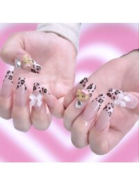 豹柄ネイル