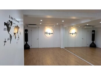 ユニーク(Unique)/アクティビティスタジオ併設★