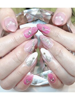 ジェイノヴァール(Jnovart)/