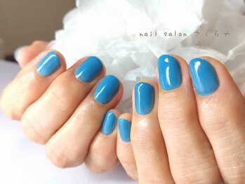 大人のスモーキーブルー