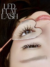 次世代マツエク！軽くて自然、持続力抜群のLEDフラットラッシュ☆