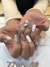 エスフィーネイルサロン ブリーユ(Esfy nailsalon Brille)/