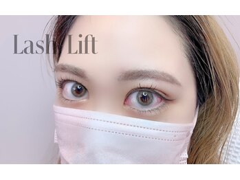 ベラルーナ 那覇おもろまち店(Bella Luna)/上下ラッシュリフト