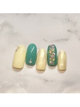 エルモ グラン(Elmo Glan)/キラキラストーンネイル6980円