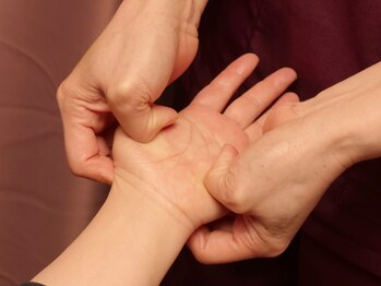 こりほぐし 三宮駅前/全身もみほぐし