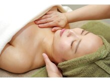 エステシオン(ESTESiON)/満足度：高 デコルテマッサージ