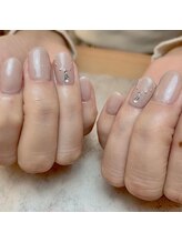 マグノリア(Magnolia)/ネックレス風ストーンアート