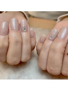 マグノリア(Magnolia)/ネックレス風ストーンアート