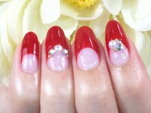 ネイルサロン 爪吉/季節問わず人気な赤フレンチ♪