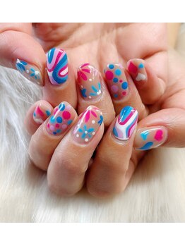 モモ(Momo)/海外風ネイル