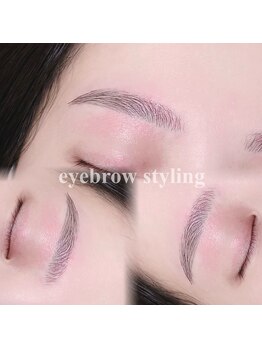 アテ ドゥ(ate deux)/眉スタイリング