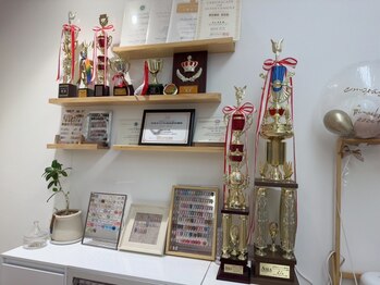 カマタネイルサロン(Kamata)の写真/<認定講師在籍>様々なネイル受賞歴も多数の実力サロン＊見惚れる美フォルム/こだわりアートで毎日に活力を