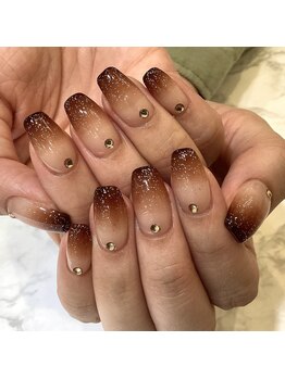 グリーディ(greedy)/ブラウングラデーション