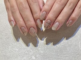 チェックネイル