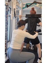 ブーケ プルメリア店(Bouquet)/正しい姿勢でトレーニング