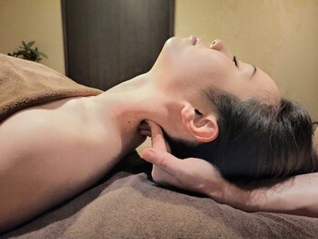 リーフ(LEAF)の写真/絶妙な圧でじっくり…贅沢至福の時間をご提供♪【全身オイル＋ドライヘッドスパ 120分 ¥13700→¥10700】