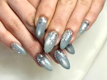 パダアット ヴァラネイル 天神南店(PADA at VALLANAIL)/ブルーマグネット/星ホログラデ