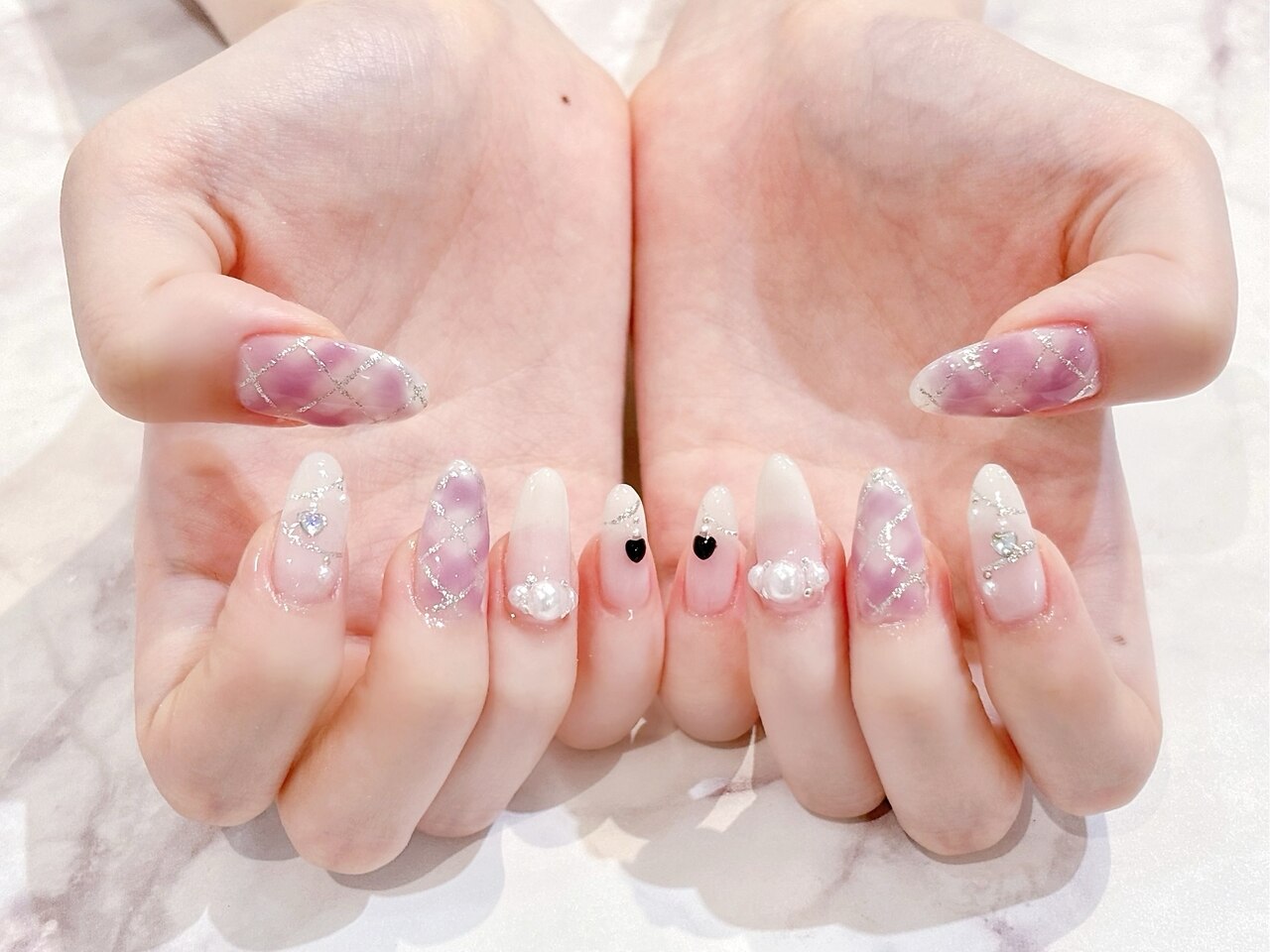 ぷっくりフラワー　いちご　チェック柄　ニュアンスネイル　夏ネイル　ガーリー 3ad1bcbdb54c7bab1e0bf02044619a