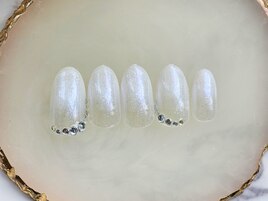 白グラデーションネイル