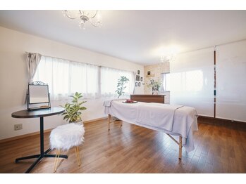 エイエービジュー(Aa.bijou)/20平米のサロンは全て貸切