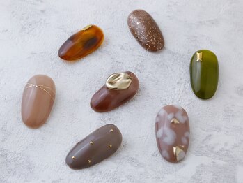 レヴィア(REVIA)/秋ネイル、ネイルデザイン