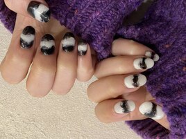 モノトーンもやもやネイル