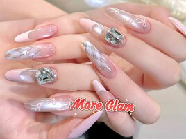 人気持ち込み　フレンチネイル